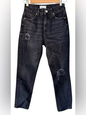 Zara High Rise Distressed Mom Fit Jeans Black Size 4 Ripped Knee 90s Style